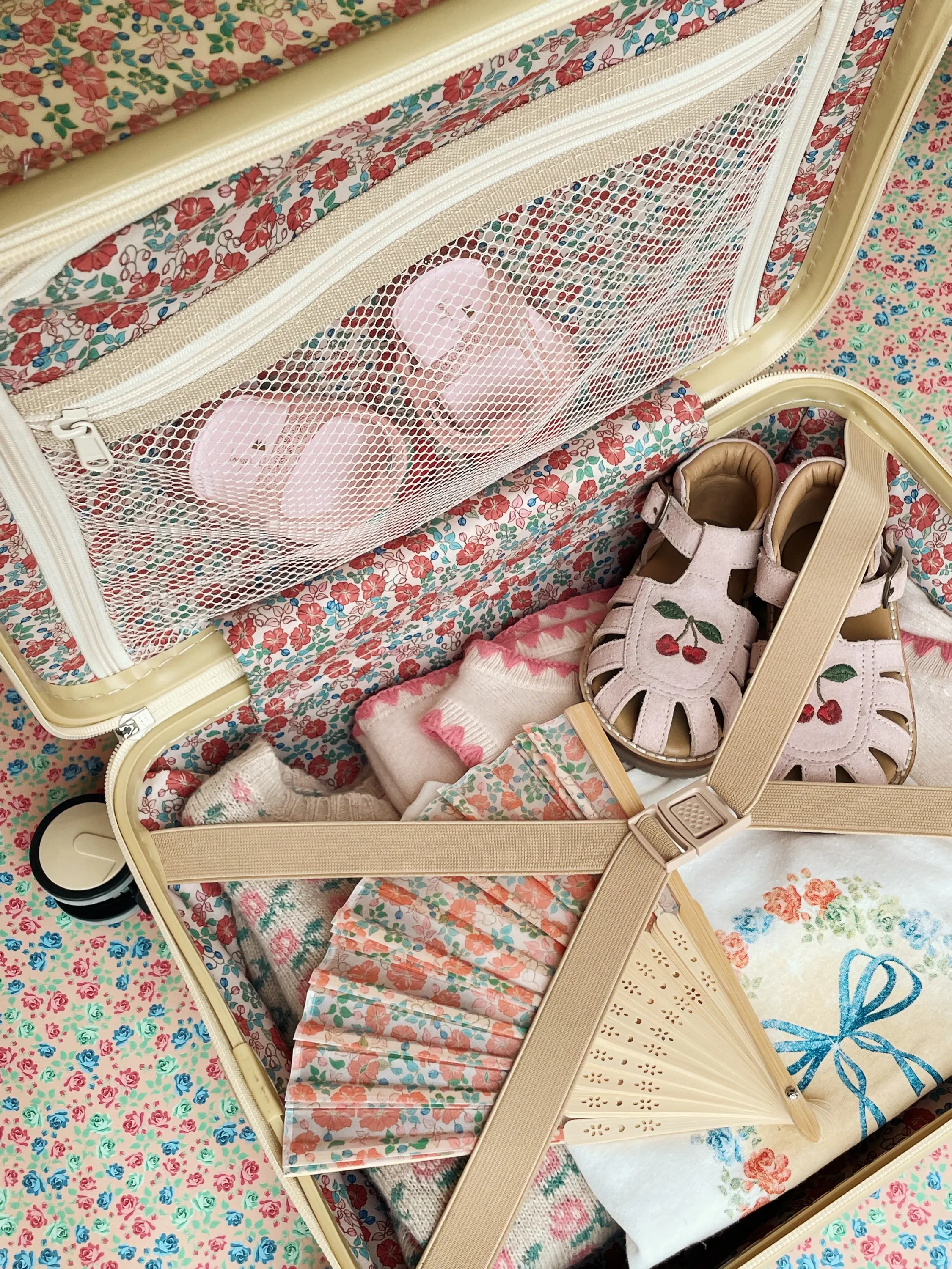 Konges Sløjd - walizka dziecięca Travel Suitcase Kaluka Konges Sløjd - walizka dziecięca Travel Suitcase Kaluka