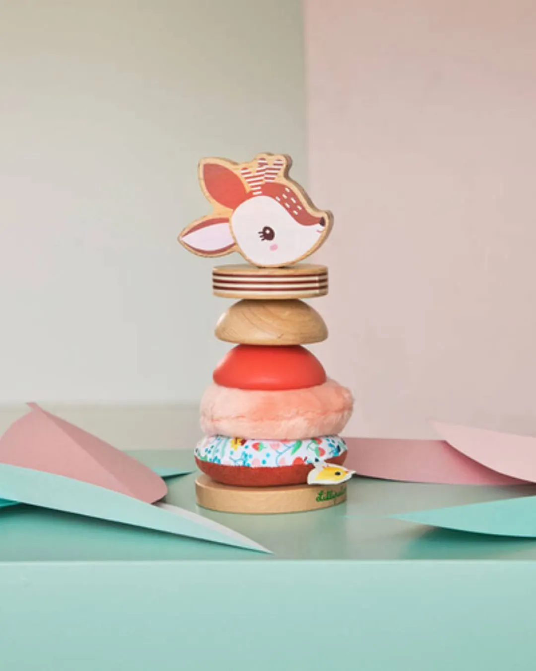 Lilliputiens - drewniana układanka piramida z miękkimi elementami Sarenka Stella 12 m+ Lilliputiens - drewniana układanka piramida z miękkimi elementami Sarenka Stella 12 m+