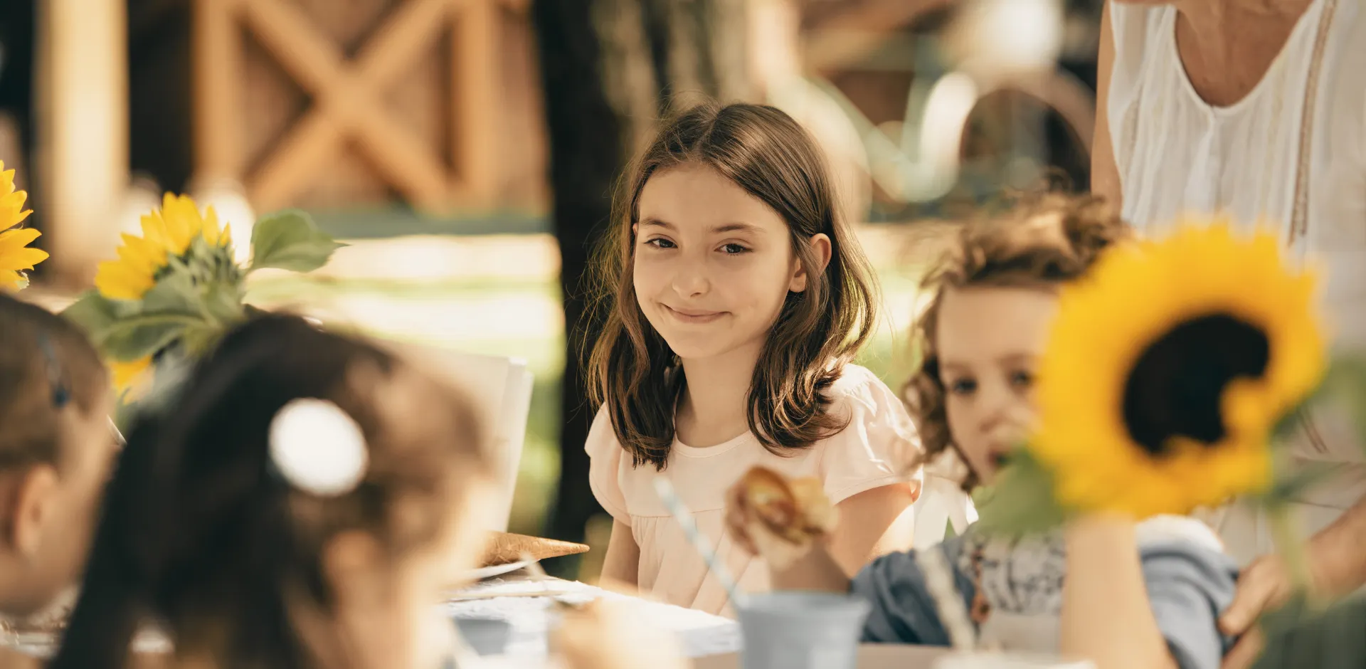 Garden party dla dzieci – jak zorganizować idealne przyjęcie w ogrodzie?