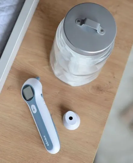 Beaba - termometr elektroniczny bezdotykowy wielofunkcyjny Thermospeed