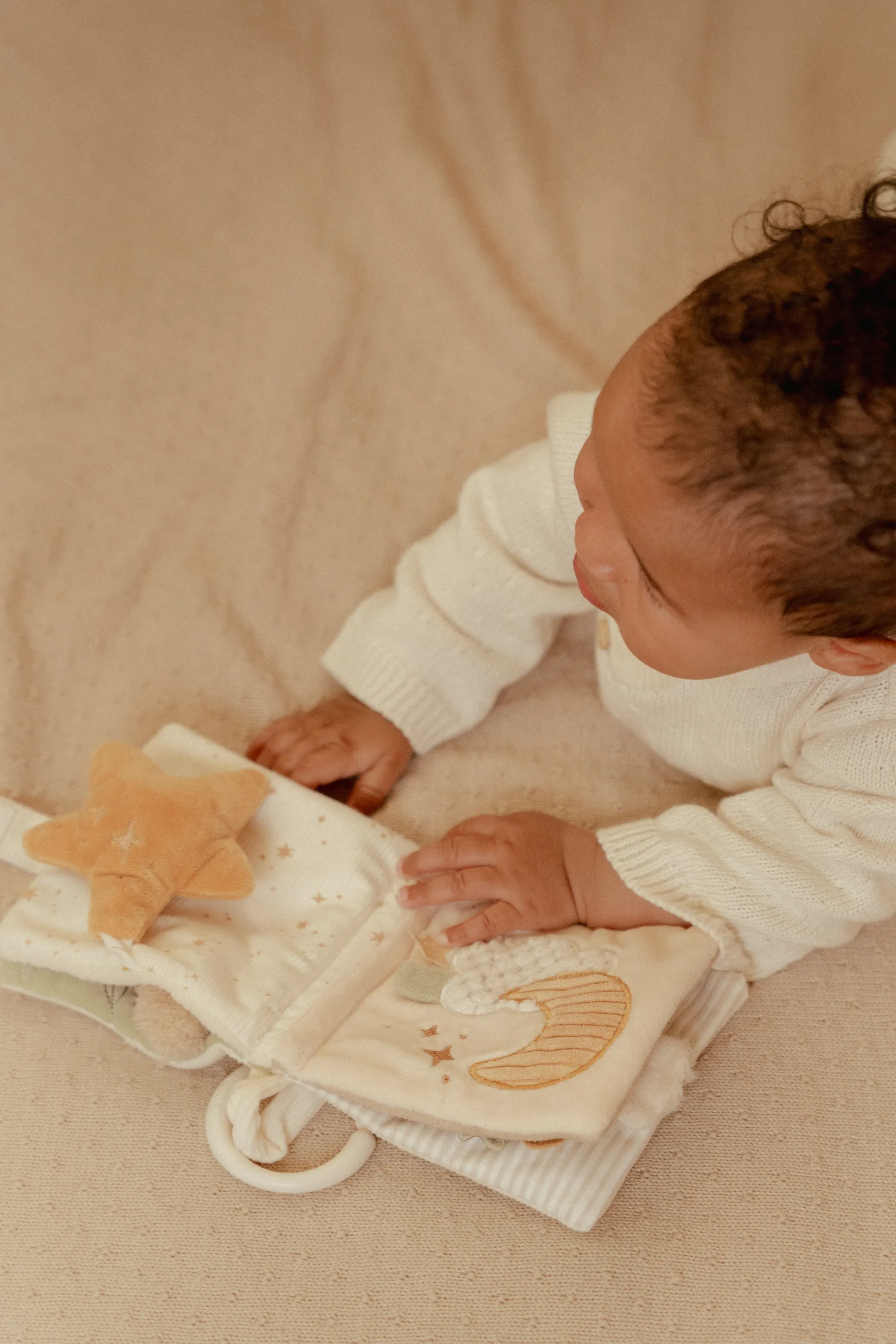 Little Dutch - książeczka aktywizująca Newborn Naturals