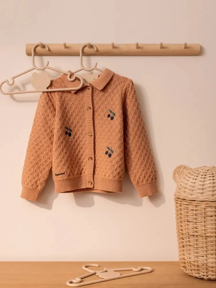 Liewood - zestaw wieszaków na ubrania dziecięce Falton Mr Bear 8 szt. Sandy Liewood - zestaw wieszaków na ubrania dziecięce Falton Mr Bear 8 szt. Sandy