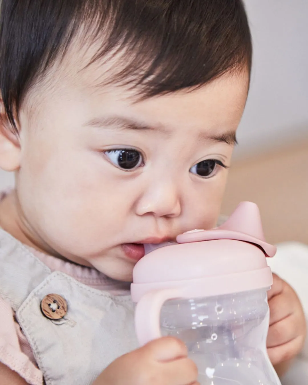 B.box - kubek niekapek z miękkim ustnikiem Blush B.box - kubek niekapek z miękkim ustnikiem Blush