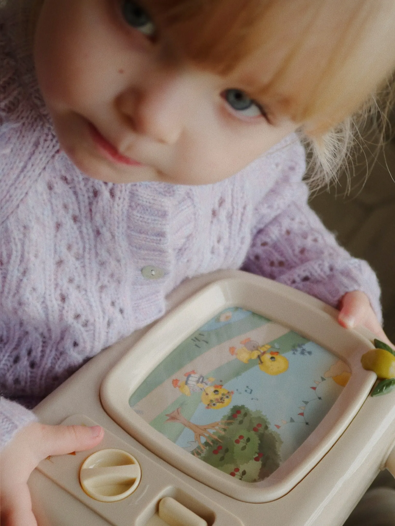 Konges Sløjd - zabawka dla dzieci z dźwiękami My Melody TV Lemon Konges Sløjd - zabawka dla dzieci z dźwiękami My Melody TV Lemon