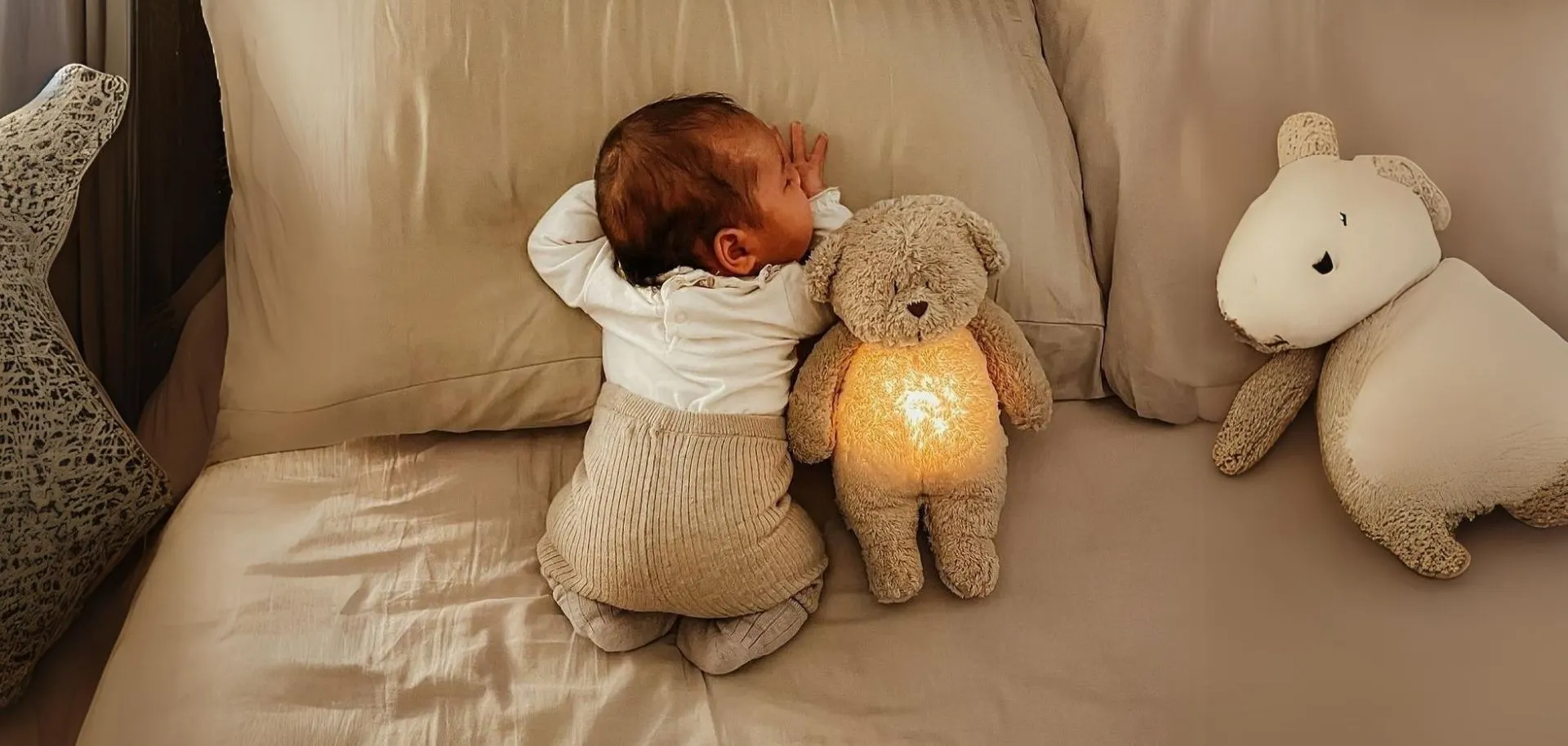 rozowy-szum-dla niemowlat-co-to-jest-i-dlaczego-warto-go-stosowac