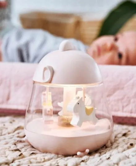 Rabbit & Friends - kurczaczek lampka z pozytywką Różowy Rabbit & Friends - kurczaczek lampka z pozytywką Różowy