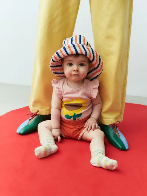 BOBO CHOSES - body niemowlęce z falbanką na rękawie Sunflower light pink jasnoróżowe BOBO CHOSES - body niemowlęce z falbanką na rękawie Sunflower light pink jasnoróżowe