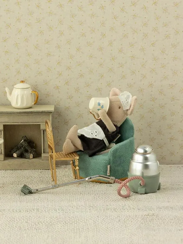 Maileg - myszka pokojówka