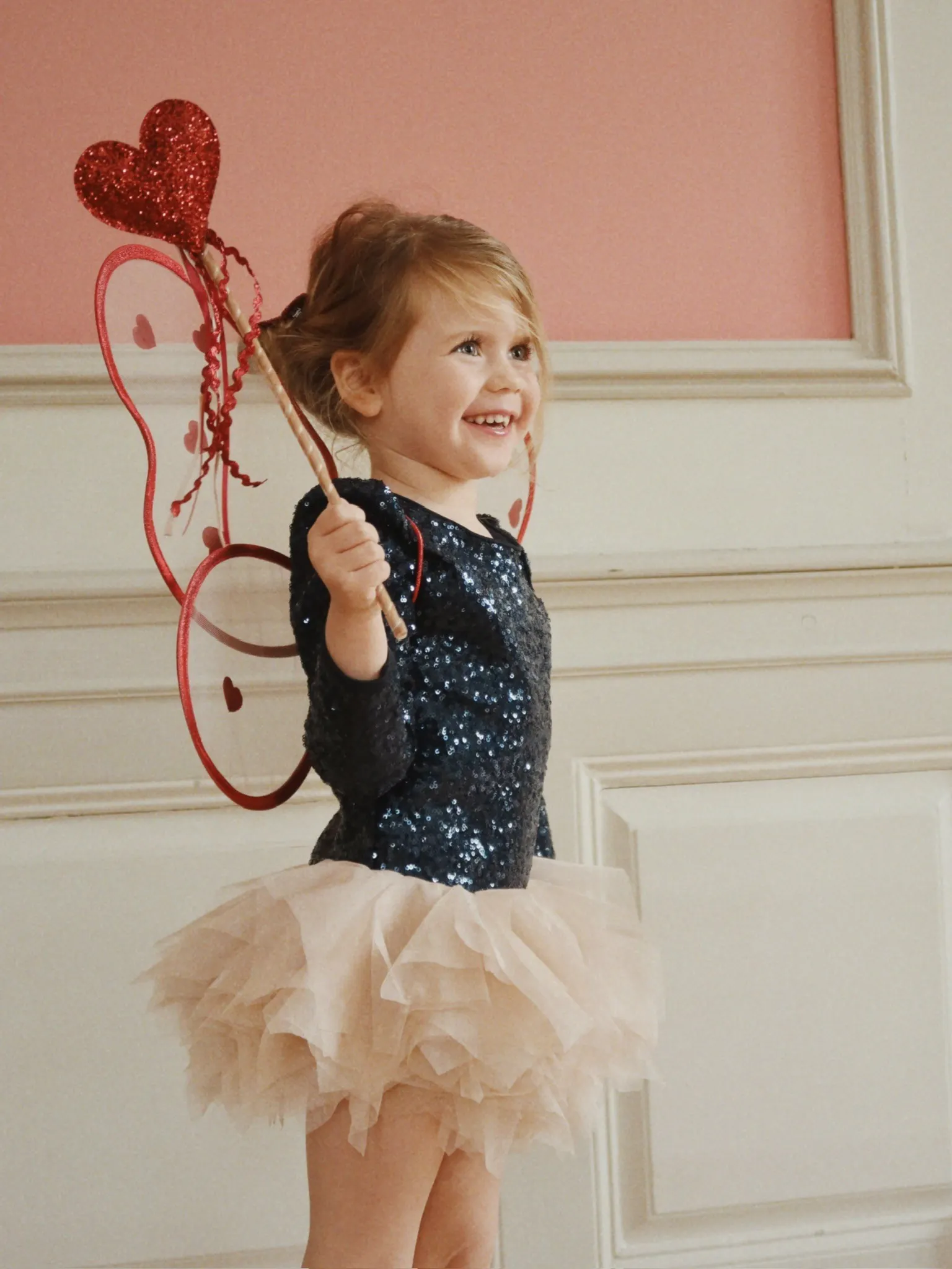 Kostium wróżki Konges Sløjd w serduszka Kostium wróżki Konges Sløjd w serduszka