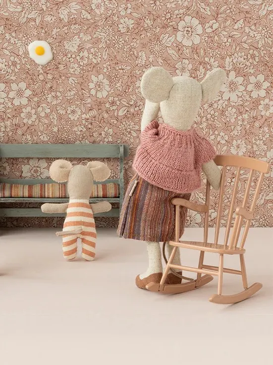 Maileg - bujany fotel dla myszek Dark Powder