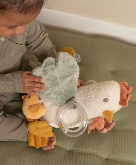 Little Dutch - przytulanka aktywizująca Little Farm 25 cm Little Dutch - przytulanka aktywizująca Little Farm 25 cm