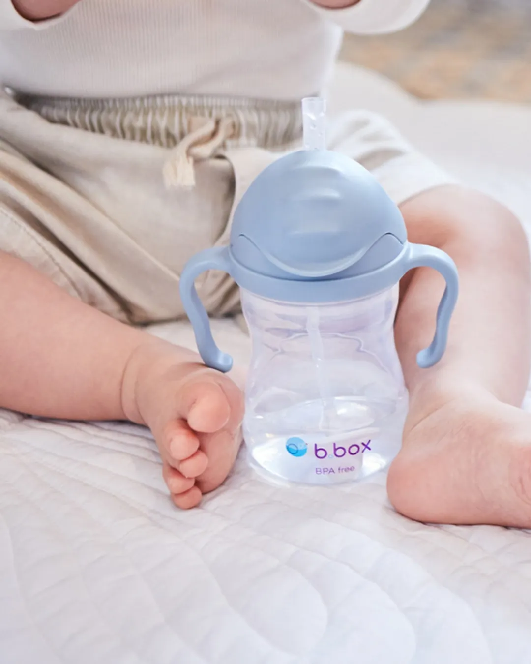 B.box - bidon dla dzieci - kubek niekapek ze słomką 240 ml błękitny