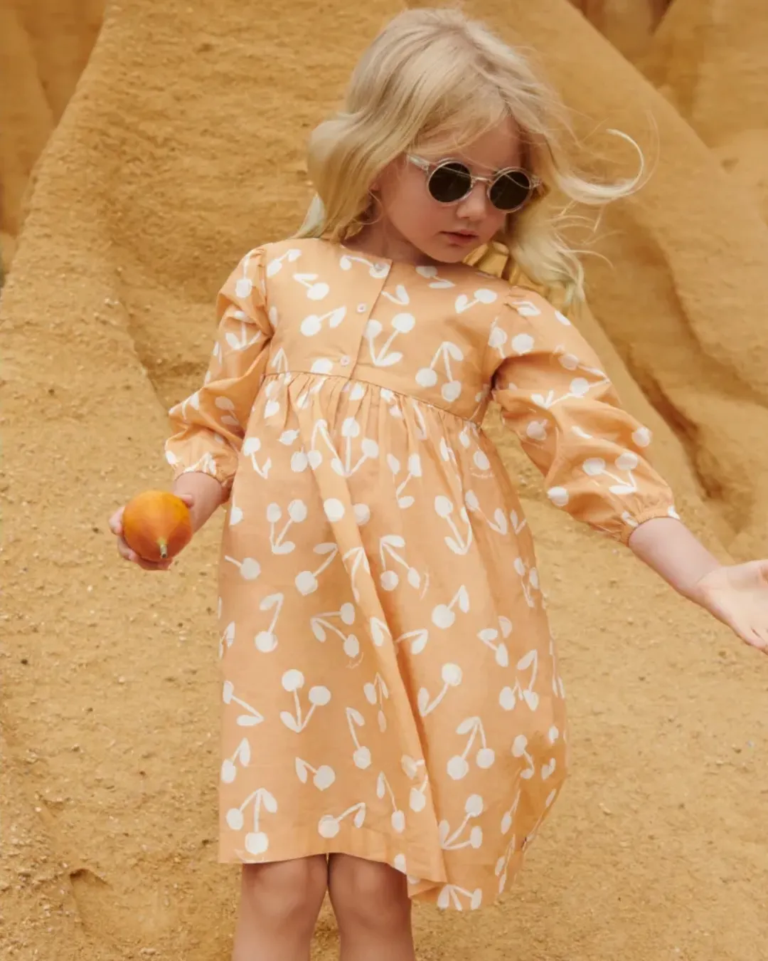 Liewood - sukienka z nadrukiem Ariana Cherry blossom Light apricot 