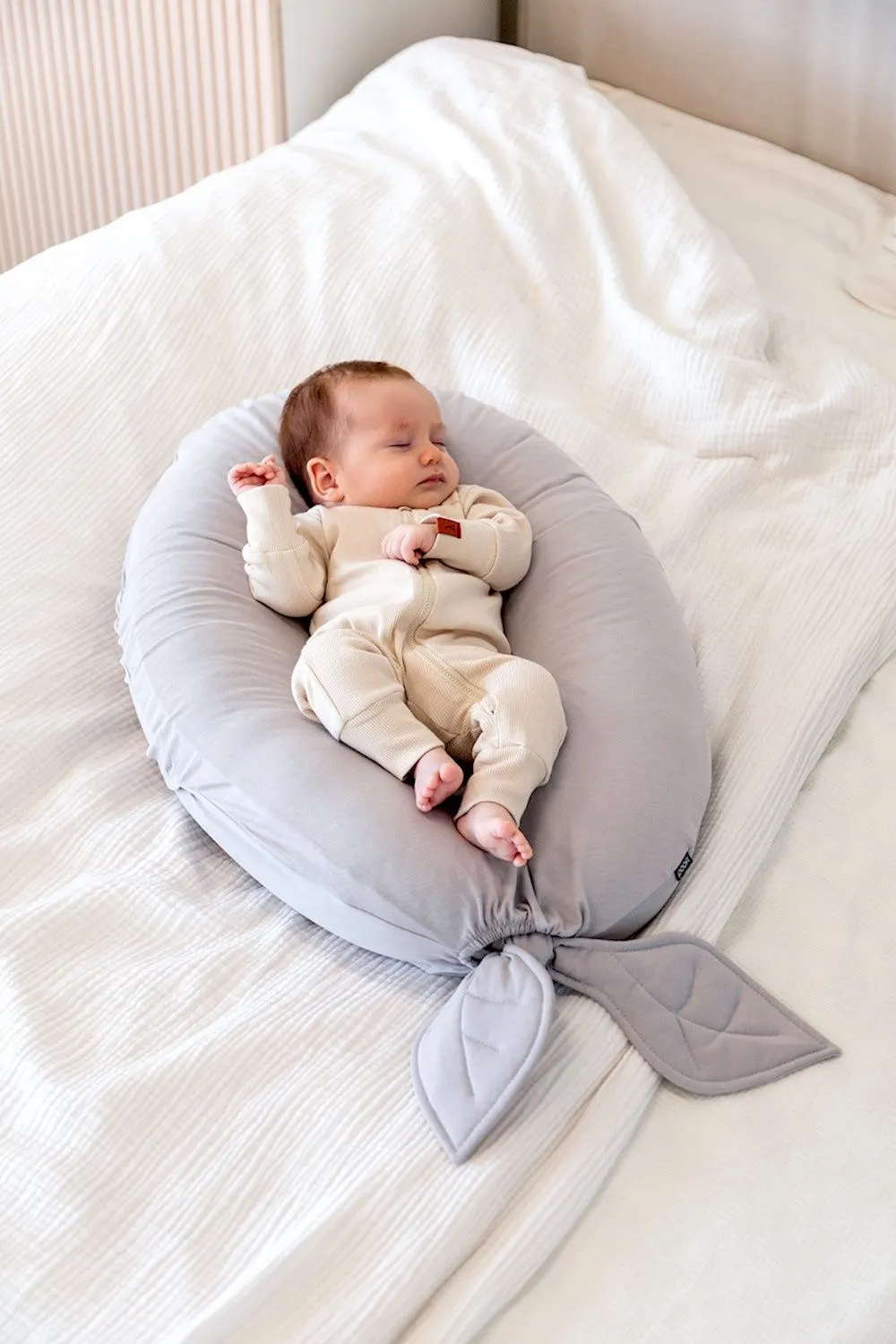 Poofie - poduszka ciążowa uniwersalna NEST by Poofi Jasny szary