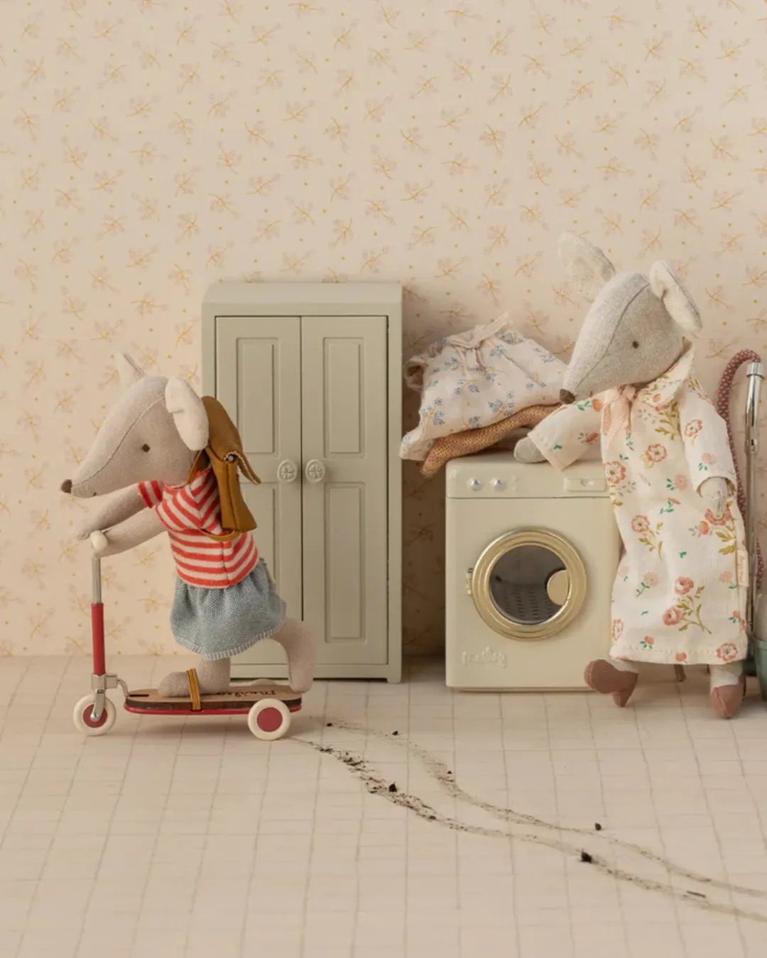 Maileg - myszka starsza siostra - siostra LouiMaxa Maileg - myszka starsza siostra - siostra LouiMaxa