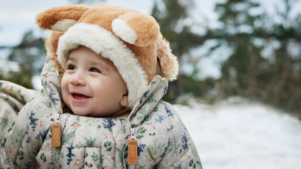 Ciepło i wygodnie – zimowe spacery z maluszkiem 