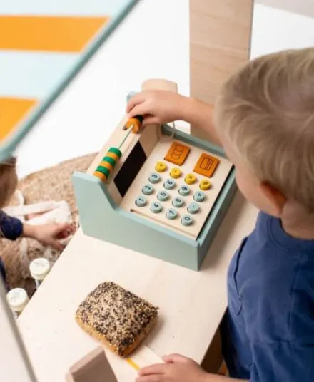 Trixie - kasa sklepowa drewniana z akcesoriami Trixie - kasa sklepowa drewniana z akcesoriami