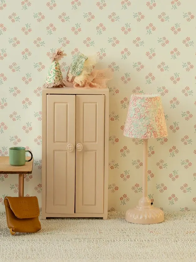 Maileg - lampa podłogowa do domku dla myszek Vintage Powder