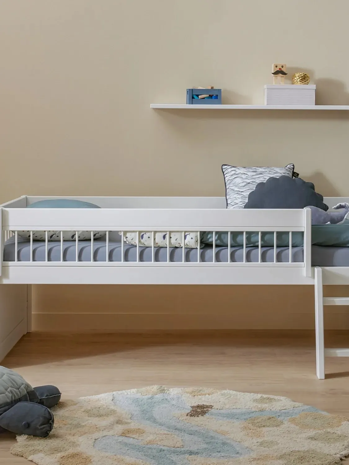 LIFETIME Kidsrooms - łóżko podwyższane Cabin Bed Breeze White Standard