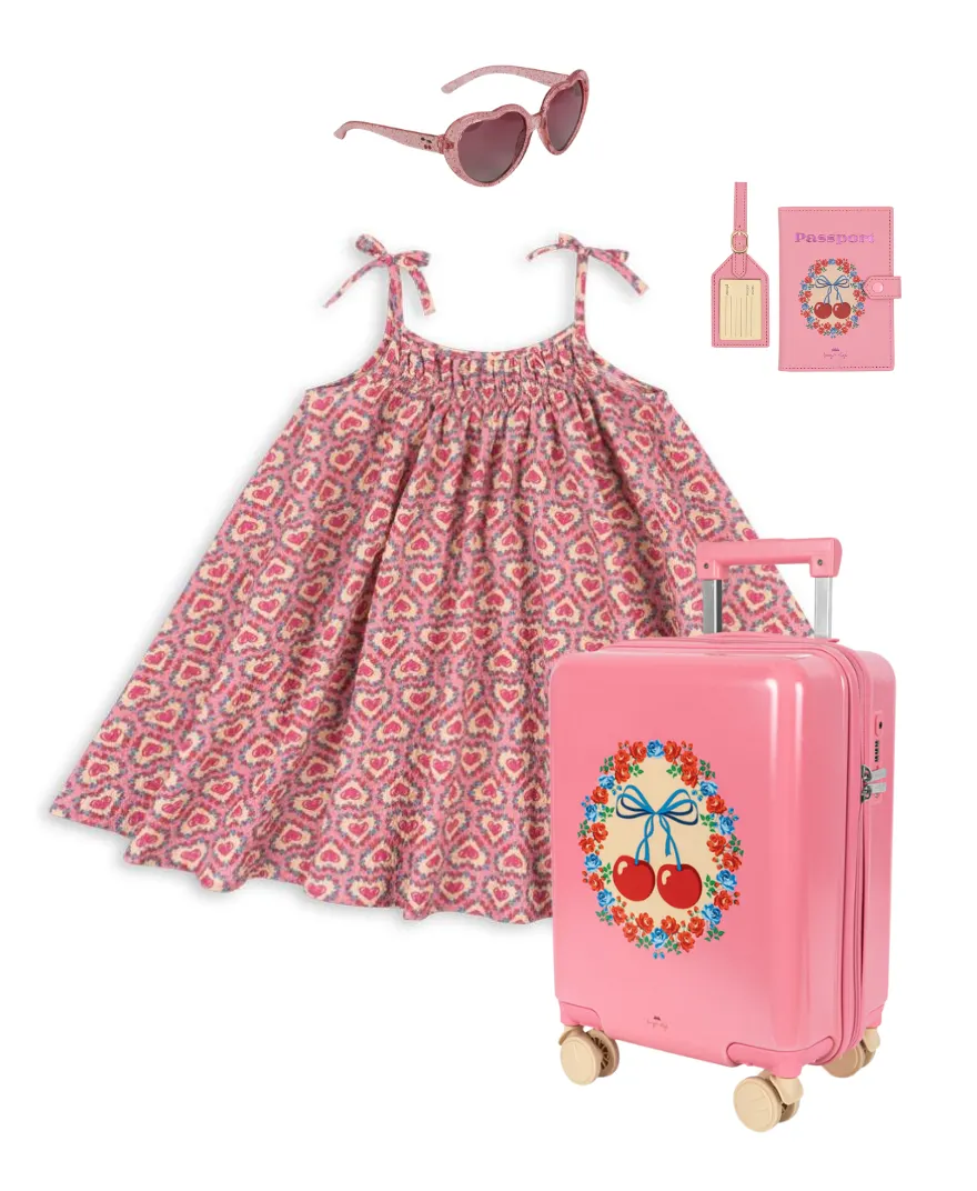 Konges Sløjd - stylizacja wakacyjna Voyage Travel Cherry Bow Konges Sløjd - stylizacja wakacyjna Voyage Travel Cherry Bow