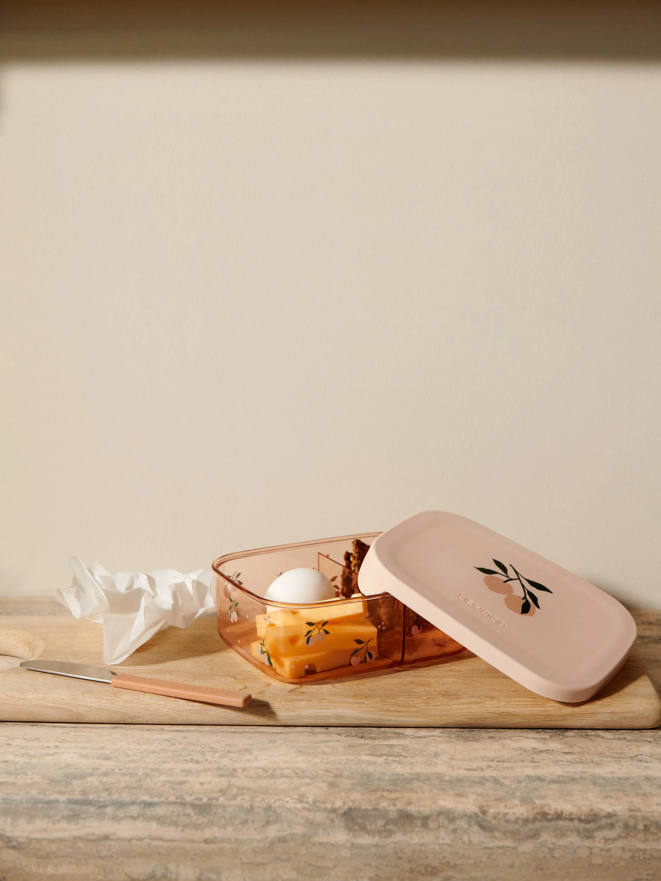 Liewood - pojemnik na jedzenie dla dzieci tritanowy Arthur Peach Sea shell Liewood - pojemnik na jedzenie dla dzieci tritanowy Arthur Peach Sea shell