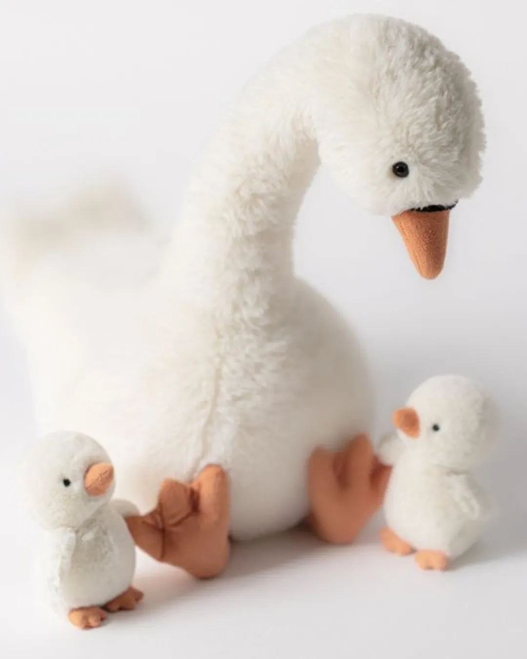 Jellycat - Łabędź z Maleństwami 39 cm Jellycat - Łabędź z Maleństwami 39 cm