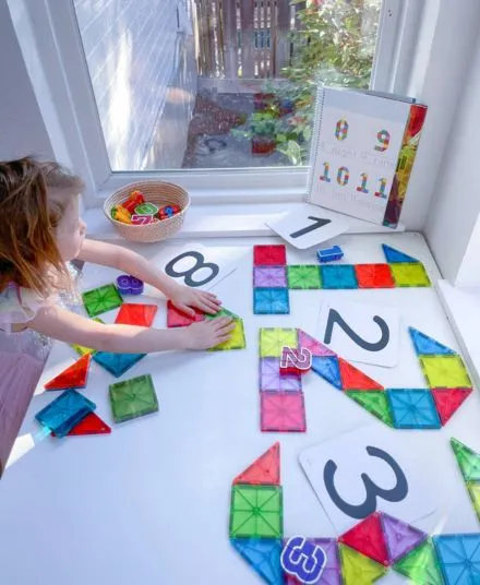 Magna-Tiles - klocki magnetyczne dla dzieci Metropolis 110 elementów 3+ Magna-Tiles - klocki magnetyczne dla dzieci Metropolis 110 elementów 3+