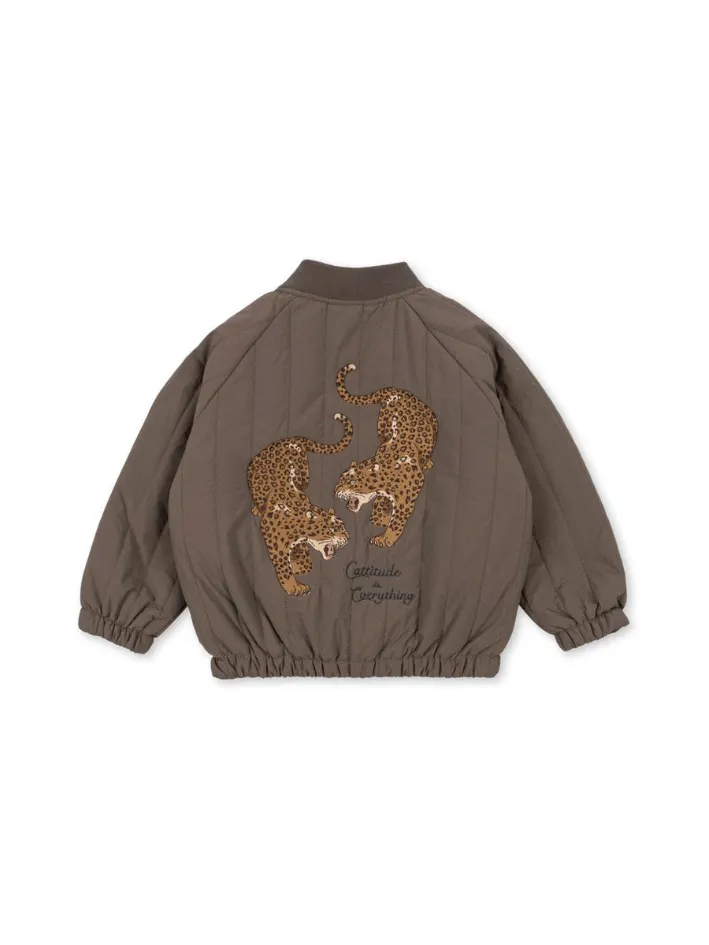 Konges Sløjd - stylizacja chłopięca Juno Walnut