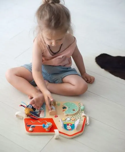 Lilliputiens - drewniana tablica manipulacyjna Farma 