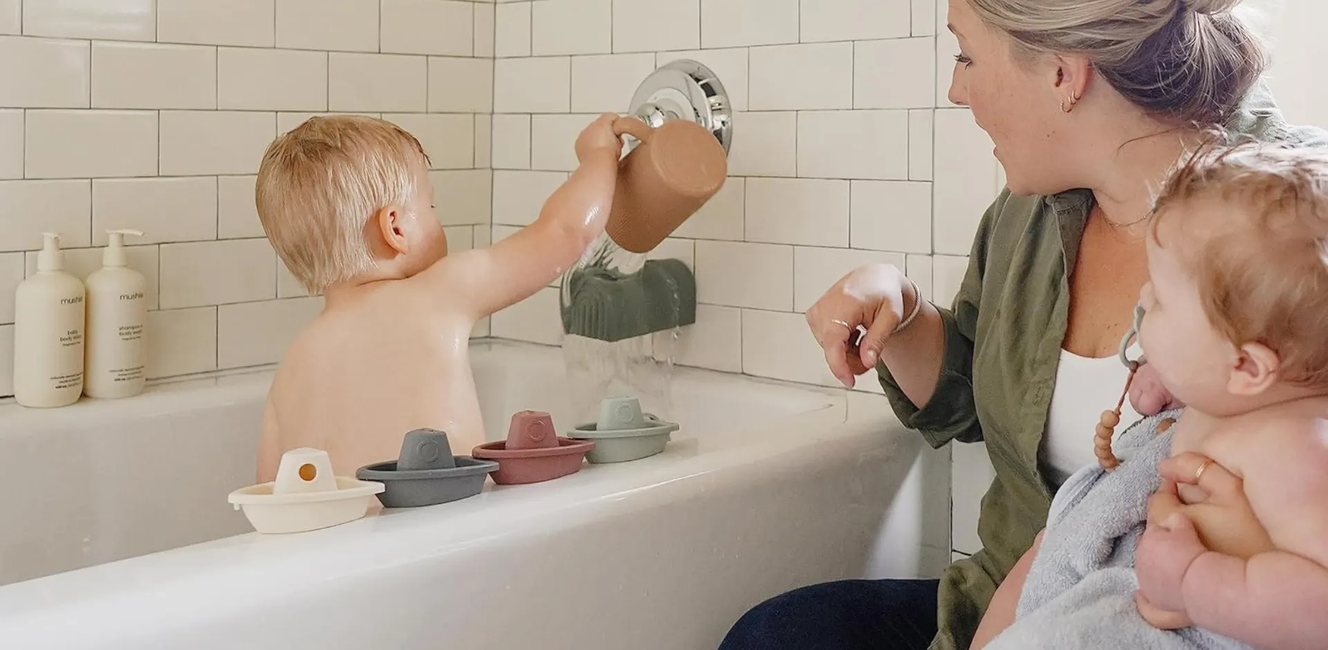 Najlepsze zabawki do wanny, by kąpiel stała się ulubioną chwilą dnia