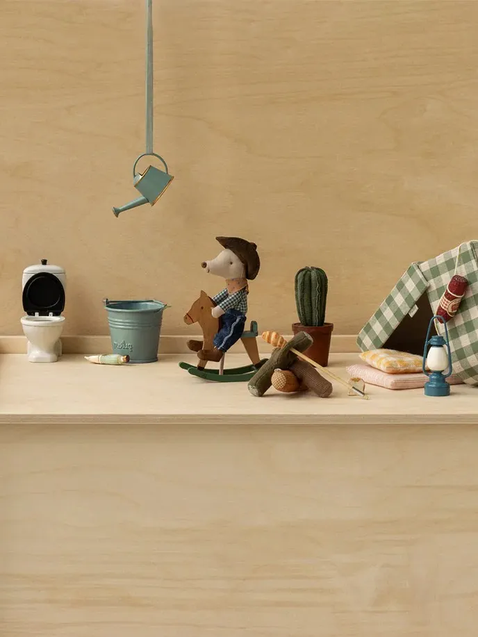 Maileg - myszka młodszy brat kowboj na koniku bujanym