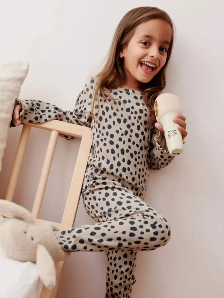 Liewood - prążkowane legginsy Marien Printed Rib Leo spots / Mist Liewood - prążkowane legginsy Marien Printed Rib Leo spots / Mist