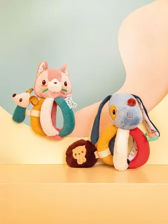 Lilliputiens - grzechotka z uchwytami Piesek Jules 6m+ Lilliputiens - grzechotka z uchwytami Piesek Jules 6m+