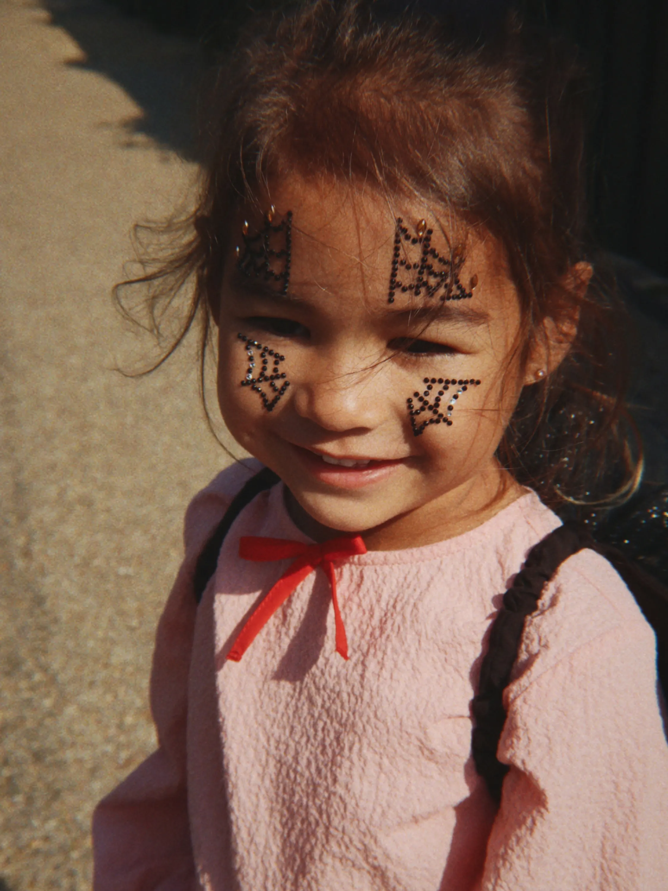 Konges Sløjd - naklejki do twarzy Halloween Face Jewels Black