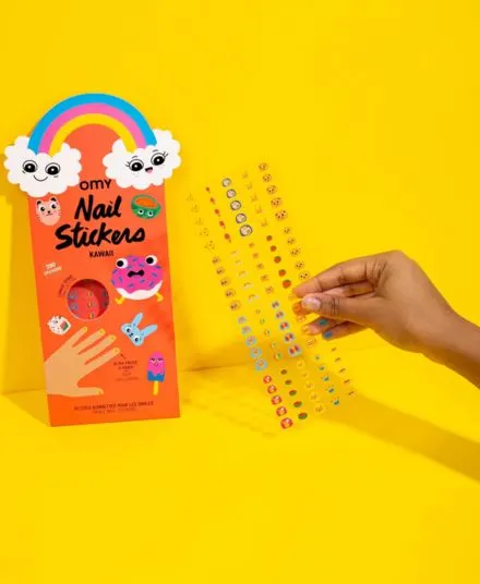 Omy - naklejki na paznokcie dla dzieci 200 sztuk Omy - naklejki na paznokcie dla dzieci 200 sztuk