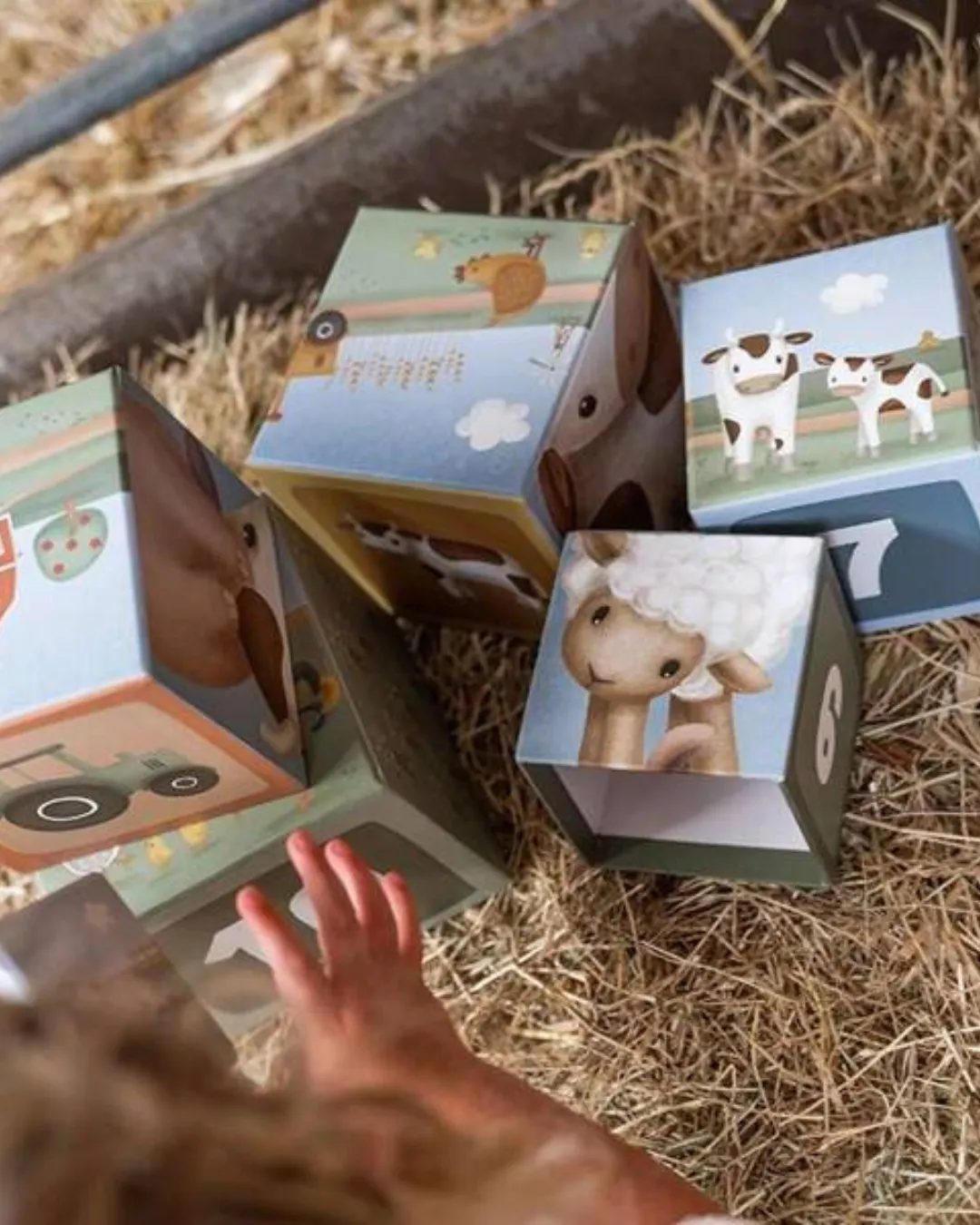 Little Dutch - kartonowa wieża Little Farm FSC