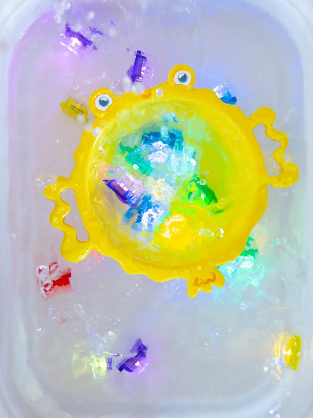 Glo Pals - zestaw zabawek do kąpieli 5w1 rozwijających motorykę małą