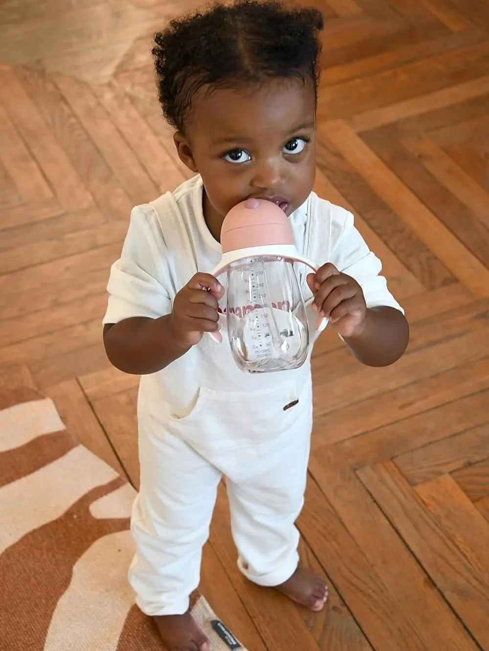 Beaba - bidon niekapek ze słomką tritanowy 300 ml Terracotta Beaba - bidon niekapek ze słomką tritanowy 300 ml Terracotta