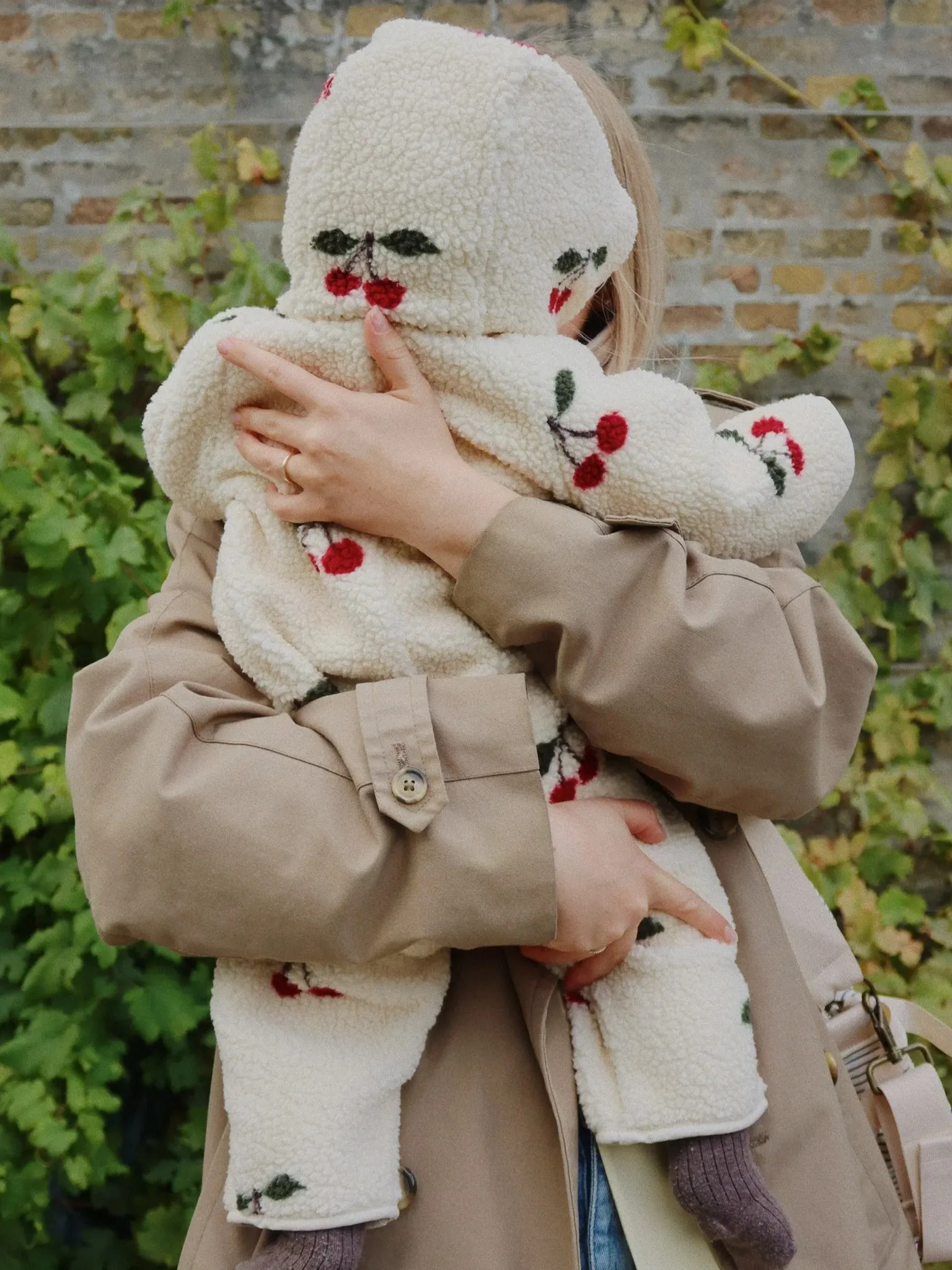 Konges Sløjd - kombinezon niemowlęcy Jody Teddy Onesie Ma Grande Cerise