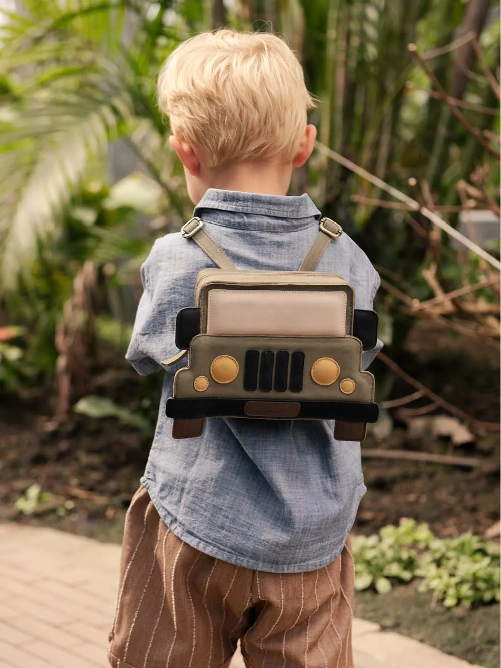 Donsje - plecak dziecięcy Bazzie Jeep