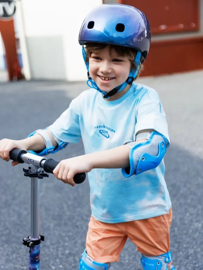 Micro - kask dziecięcy Neochrome Blue Micro - kask dziecięcy Neochrome Blue