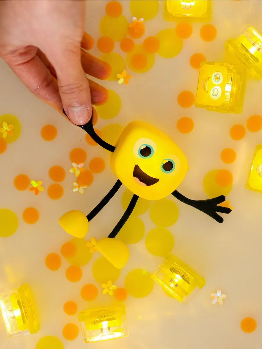 Glo Pals - zabawka do kąpieli Alex zestaw z dwoma kostkami sensorycznymi Glo Pals - zabawka do kąpieli Alex zestaw z dwoma kostkami sensorycznymi