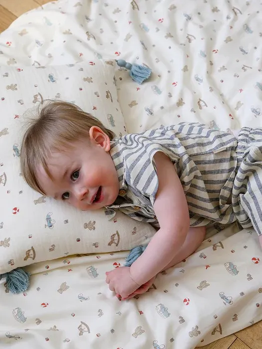 Cam Cam Copenhagen - dekoracyjna poduszka Amalie Vintage Toys