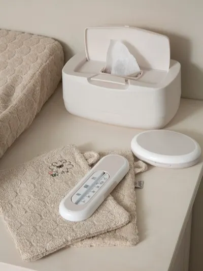 Bébé-jou - pojemnik na mokre chusteczki Silk Light Oat Bébé-jou - pojemnik na mokre chusteczki Silk Light Oat