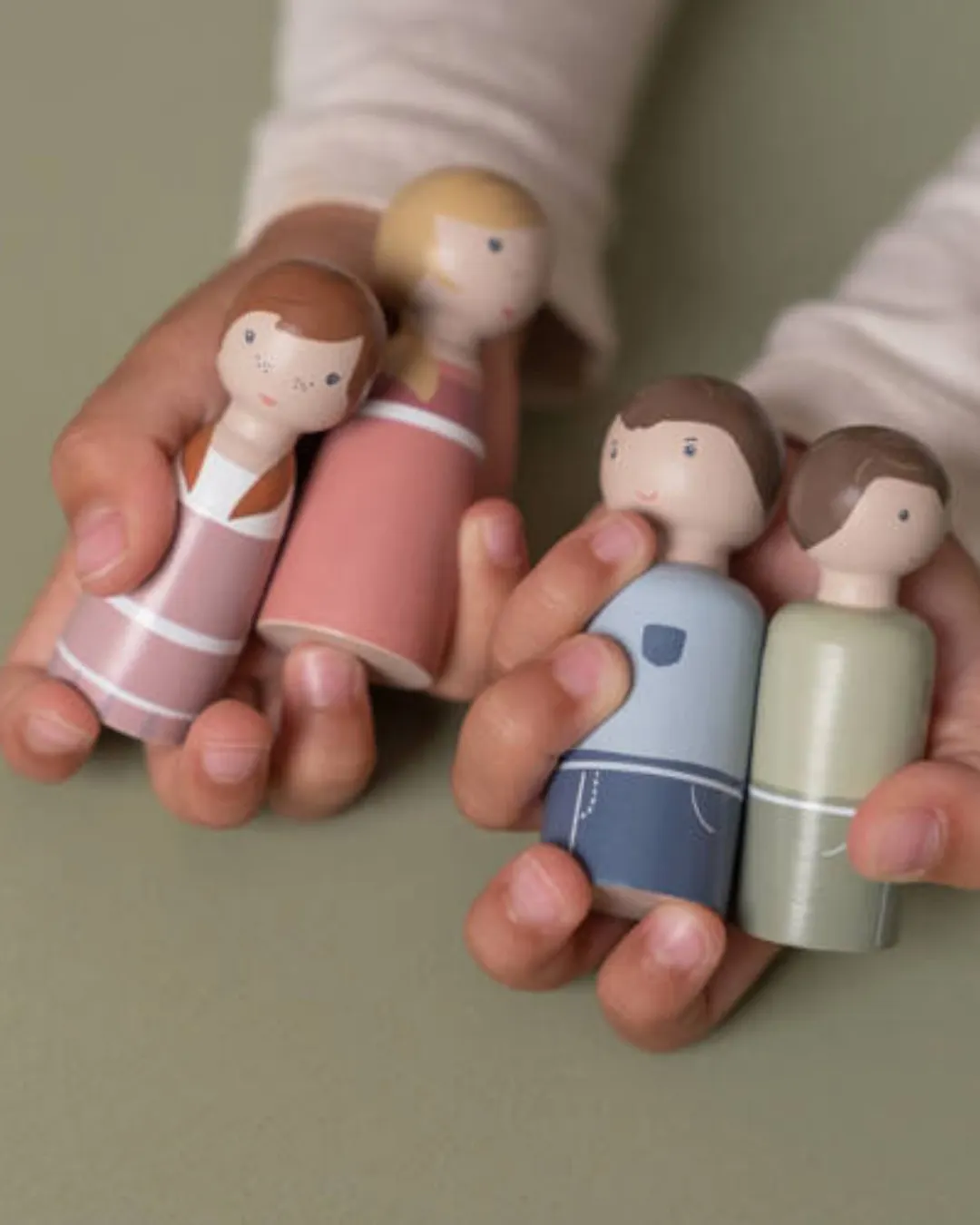 Little Dutch - Zestaw do domku rodzina Rosy FSC Little Dutch - Zestaw do domku rodzina Rosy FSC