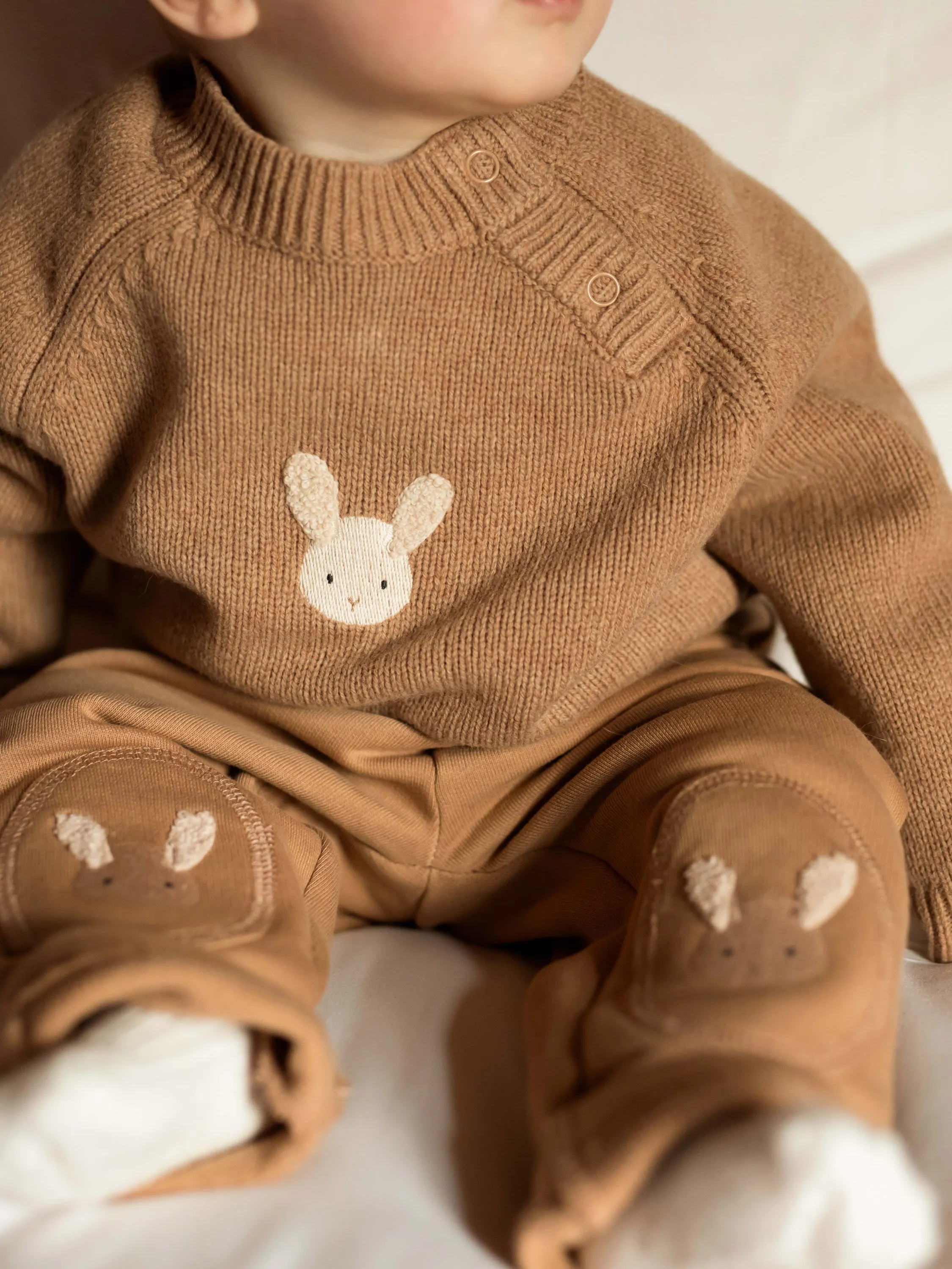 Donsje - sweter niemowlęcy z wełny merino Sibbe Fluffy Bunny