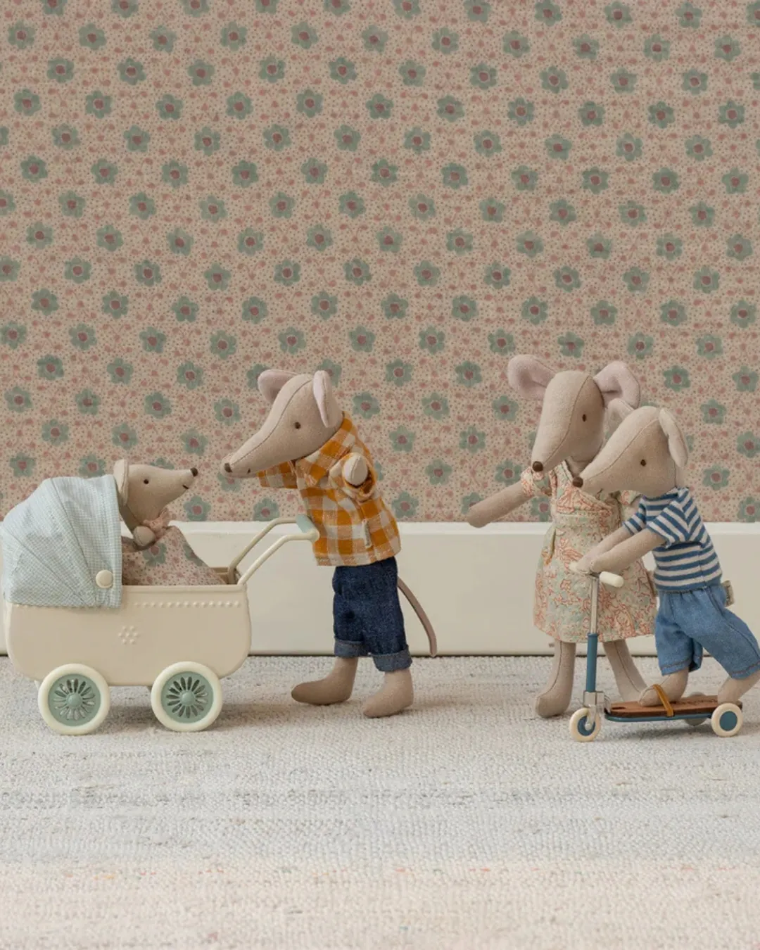 Maileg - myszka mama w sukience Maileg - myszka mama w sukience