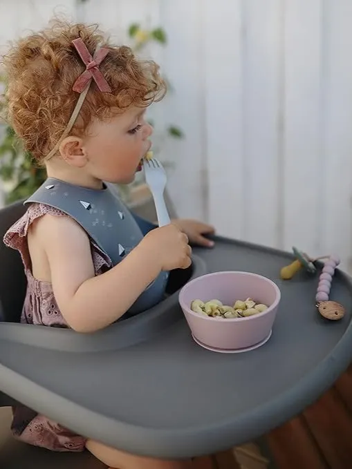 Mushie - miseczka silikonowa z przyssawką Soft Lilac