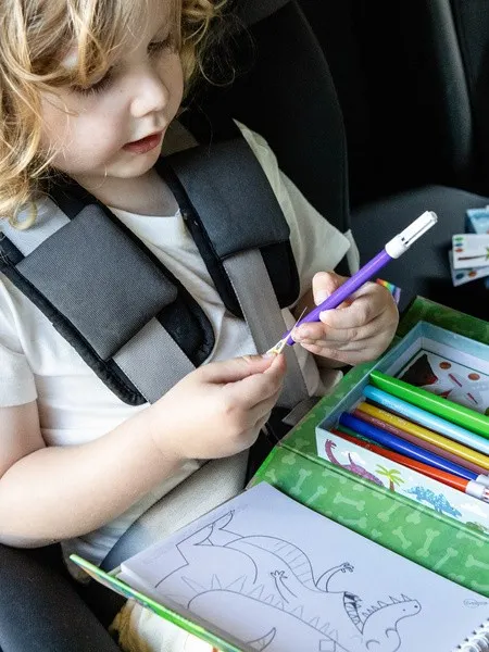 Tiger Tribe - zestaw kolorowanek Dinozaury Tiger Tribe - zestaw kolorowanek Dinozaury