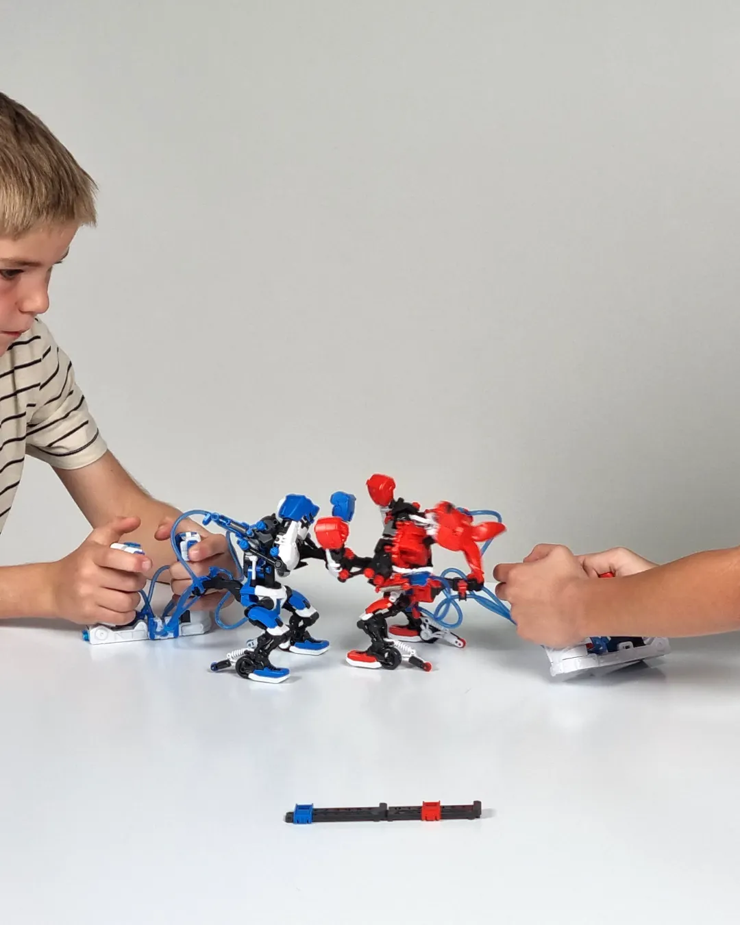 Buki - hydrauliczni bokserzy Buki - hydrauliczni bokserzy